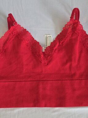 PINK Victoria’s Secret Ribbed Lace Bralette Red Size S NWT